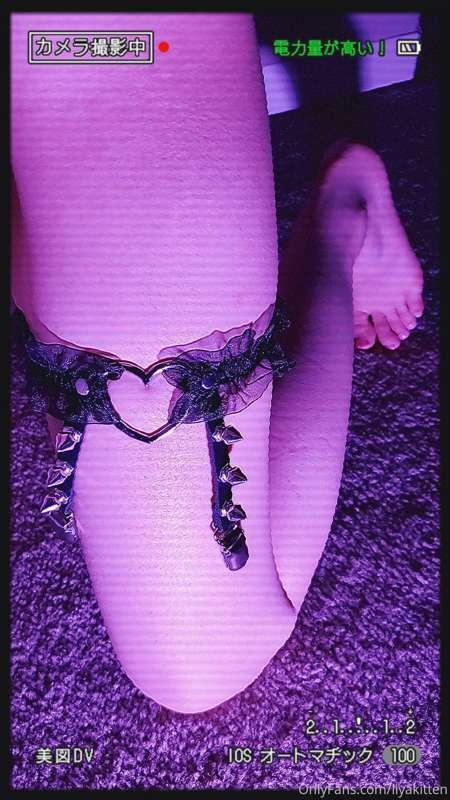 I just got this really cute garter I love it 😍😍🖤 Not sure wh..