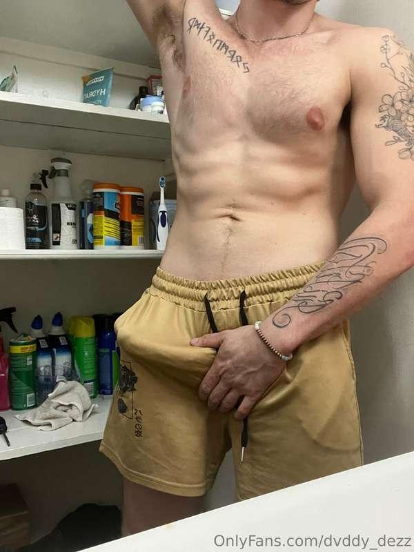 Im so fucking hard right now 😈😈🍆🍆