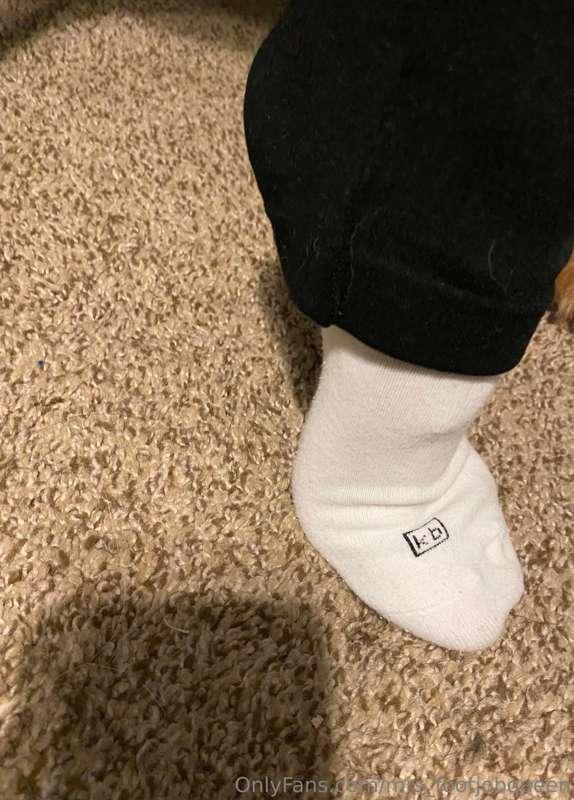 mrs_footjobqueen image #5