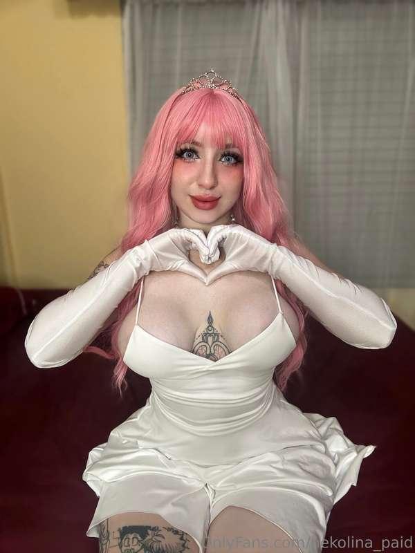 Quieren ver a Reirá desnuda? Den mucho like y les regalo un ..