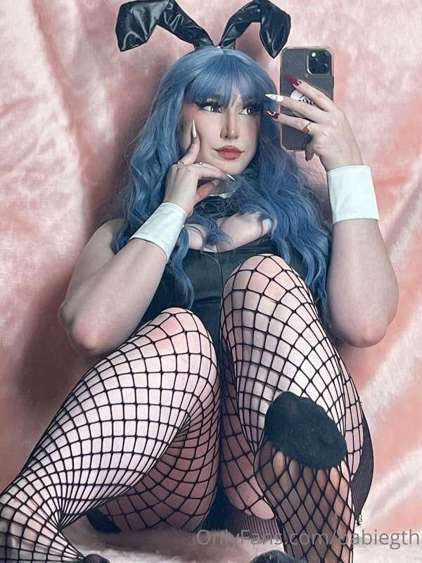 Hehe for my subs who like feet