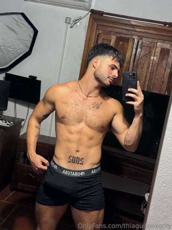 Look no further, daddy, I'm here to play tricks on you. Give..