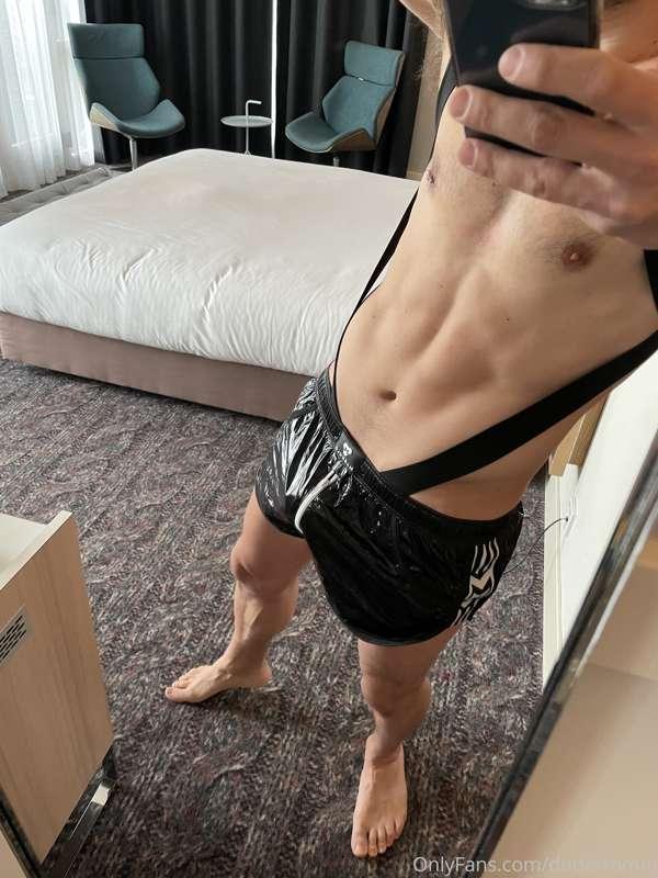 Spend my weekend in a hotel in Amsterdam 🔥