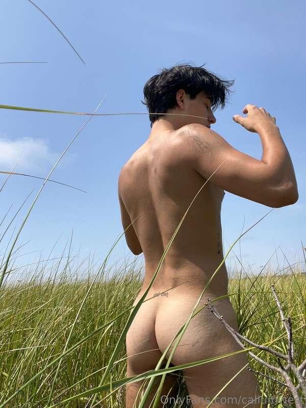 I'm in the mood for something wild, any suggestions ? 😈🎑