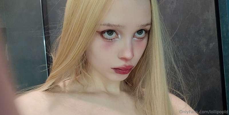 Do you think I look good in blond🤤?