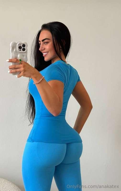 @daisyisobel has the fattest 🍑 on OF 🤤FREE VIP!!!