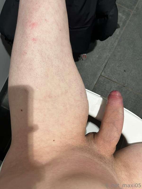 Made a huge mess in the school bathroom🤭 fully naked :)