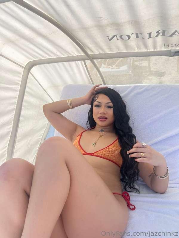 beach day 👄