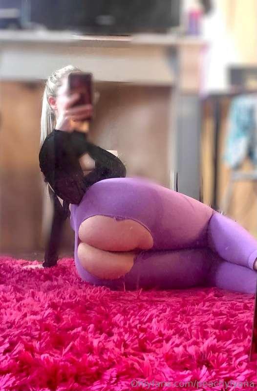 😈