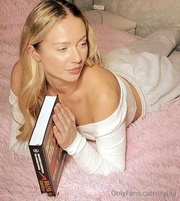 💋The Best Way to Spend a Lonely Weekend.......🍓🍓