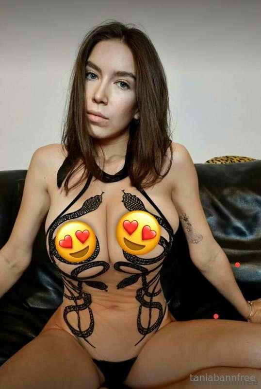 Dear fans!❤️ I took new hot photos in this gorgeous costume!..