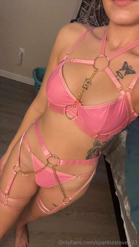 Who likes pink?
