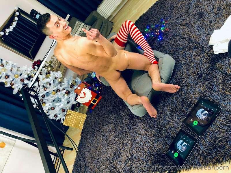 Christmas throwback. 😅