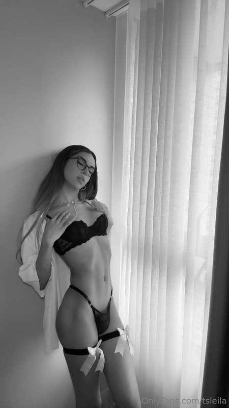 I don’t always feel sexy… but sometimes being seen like this..