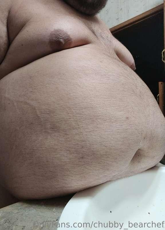 How I rest my belly in the morning as I get ready