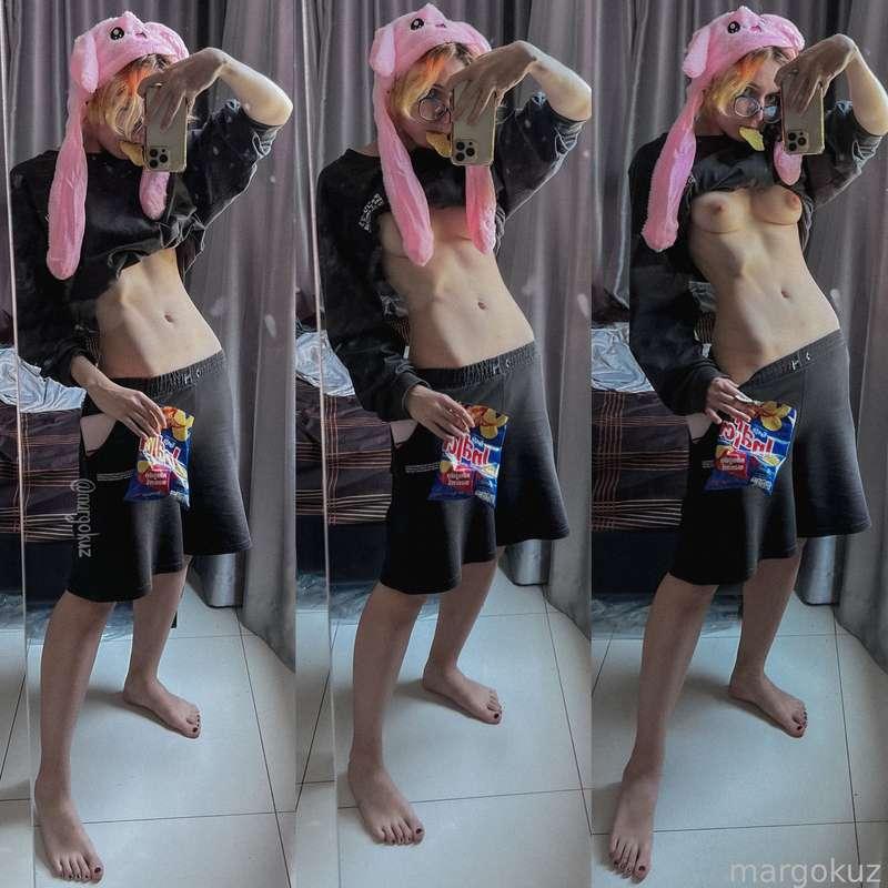 on/off💕

#fyp #onoff #anime #nonbinary #petite #skinny #nsfw #erotic #altgirl 
