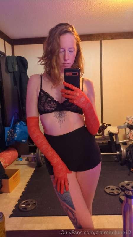 Putting together a heels performance outfit. I'm not sure th..