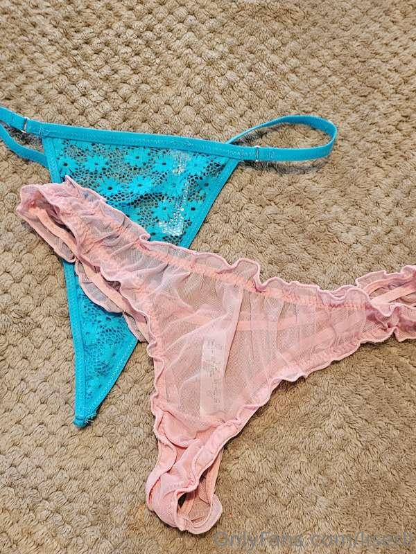 ✨️💕 which one should I wear today, help me decide 💕✨️