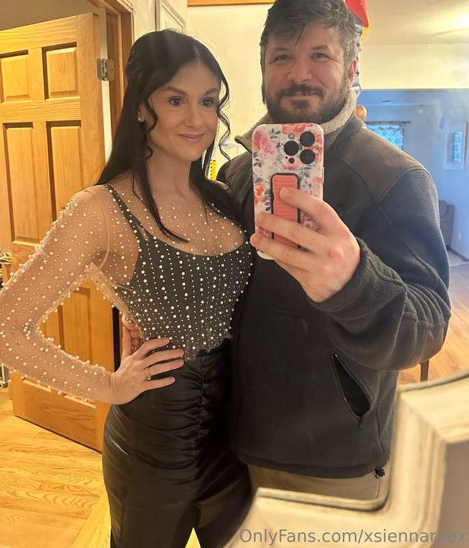 Date night with Daddy ♥️ *Hubby Reveal* Lol 😆 he loves shari..