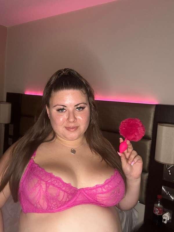 Who wants to see this in my asshole?😈