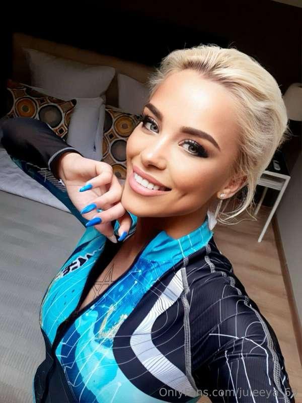 Write to me in private messages on my VIP page, I love to co..