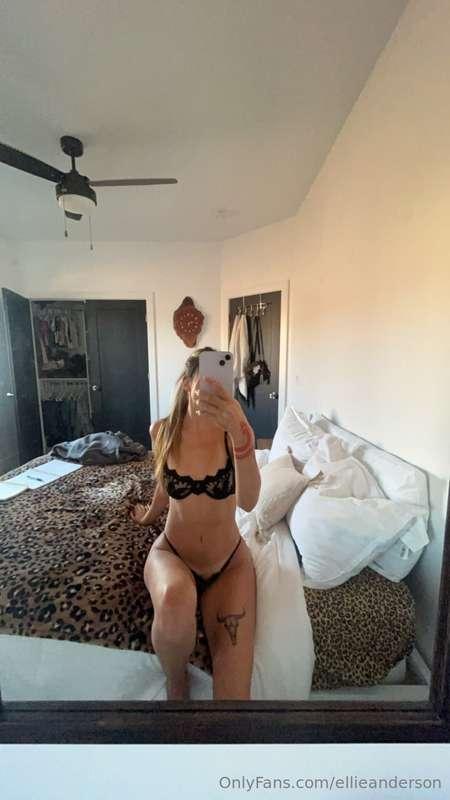 Here to make your dick hard🥵