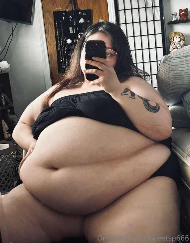 hey guys my try on vid will be coming tomorrow! i’m having s..