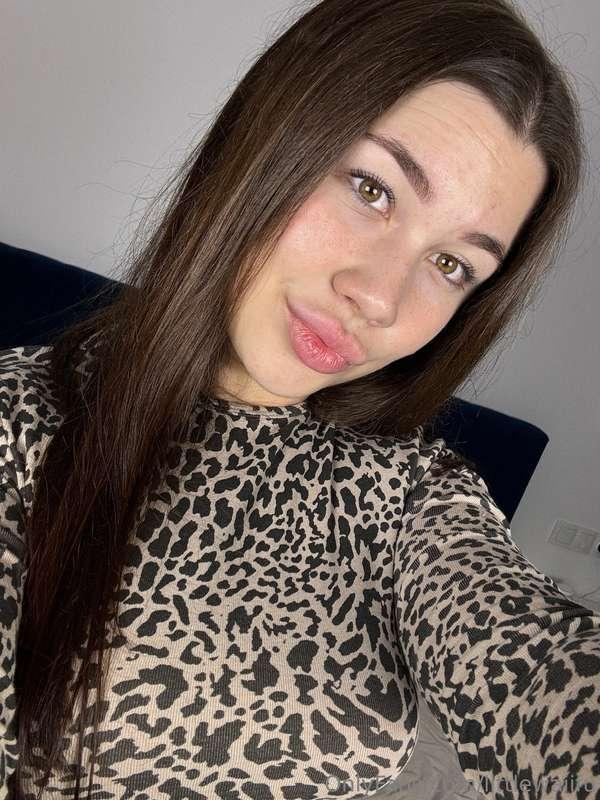 How was your weekend😏 tomorrow is already Monday🙊 hope the w..