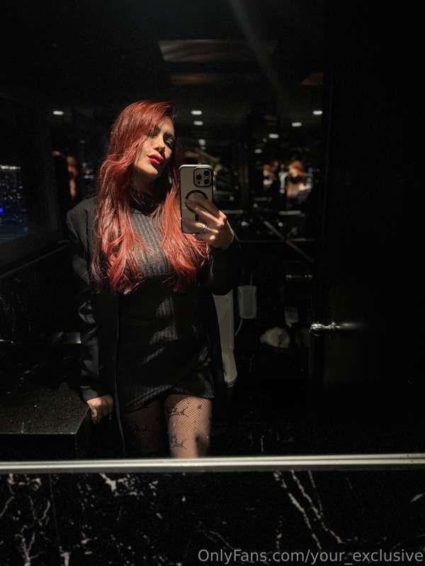 How does this evening outfit look for a dinner party?💋