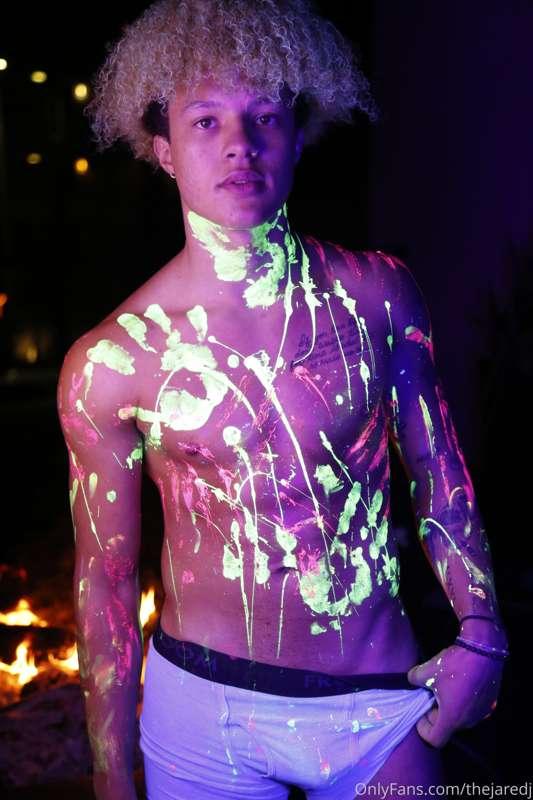 Check messages a for premium bundle of juicy black light pho..