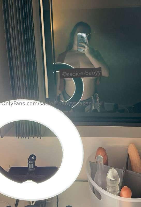 Want to unlock daily NSFW content? Over 3500 videos + photos..