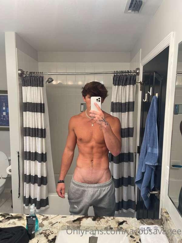 Lazy day🤩 cum chat with me🥺