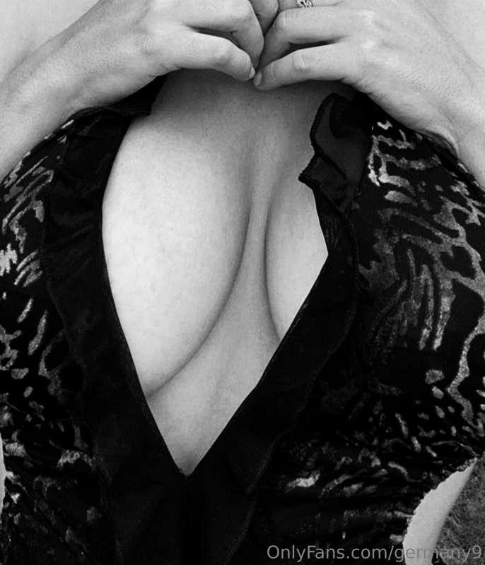 https://onlyfans.com/164820135/germany9
https://onlyfans.com..
