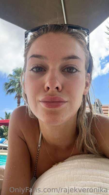 Best makeup is definitely no makeup . Do you agree? If yes n..