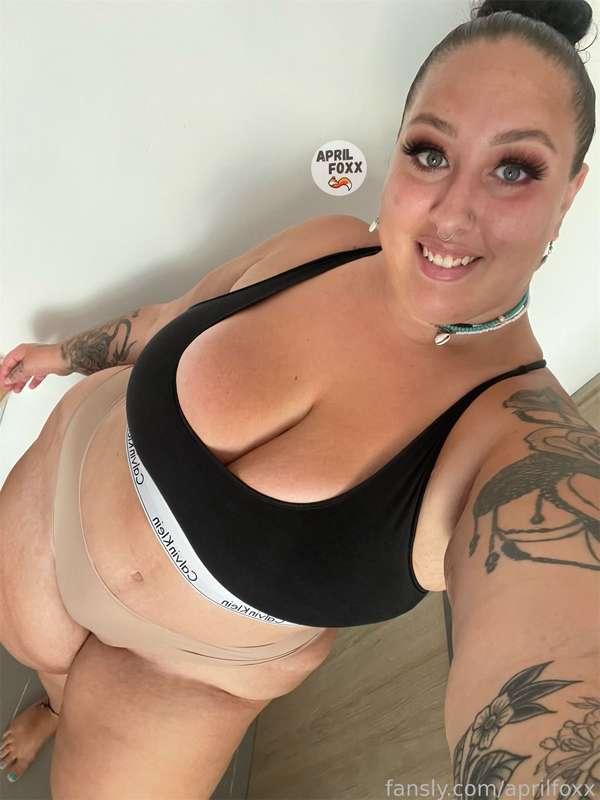 how do i look? :)

#custom #squirt #sexy #pussy #dildo #bigass #outdoor #fetish #blowjobs 