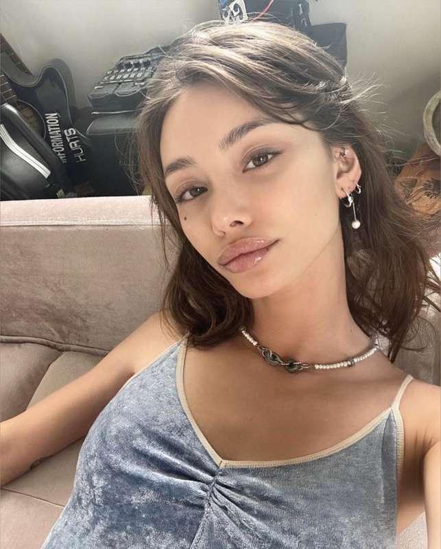 come say hi I'm bored 🙁