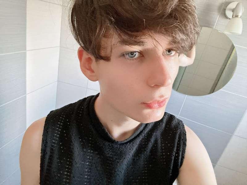 Face Reveal? ❤️
