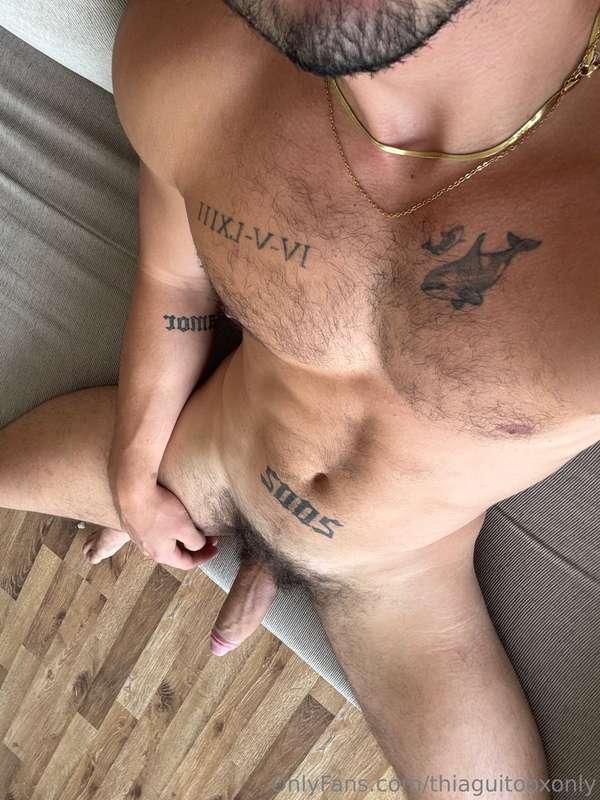 I have something you really like between my legs 🍌😈 write me..