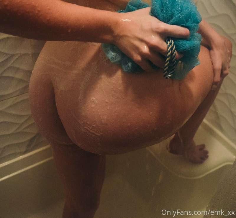 This ass is about to make a comeback! Who's ready?? 😘