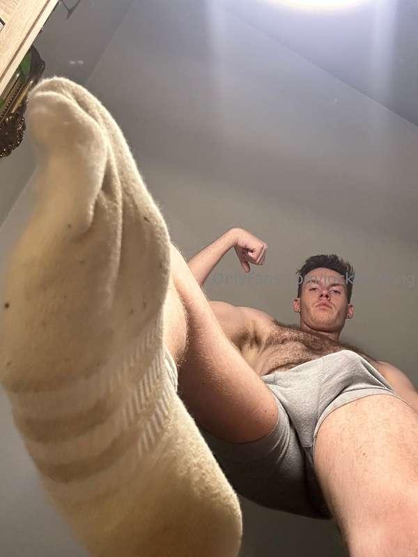 Stinky socks, stinky cock or stinky pits?