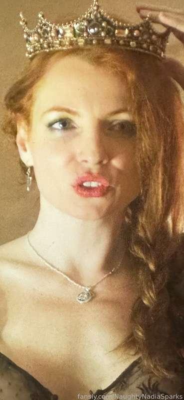 irisgoldea image #0