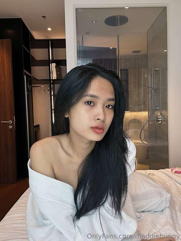 alone with my wild thoughts. wanna join me?