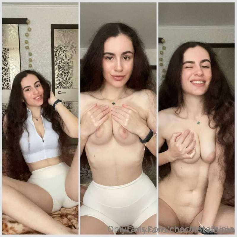 🌸FREE SUBSCRIPTION🌸She @hotvibeee loves it when you cum with..