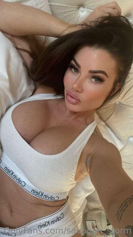 In bed doing dick rates lol 😛 DM me ___#RATEME___