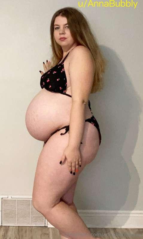 Pregnant in bikini
