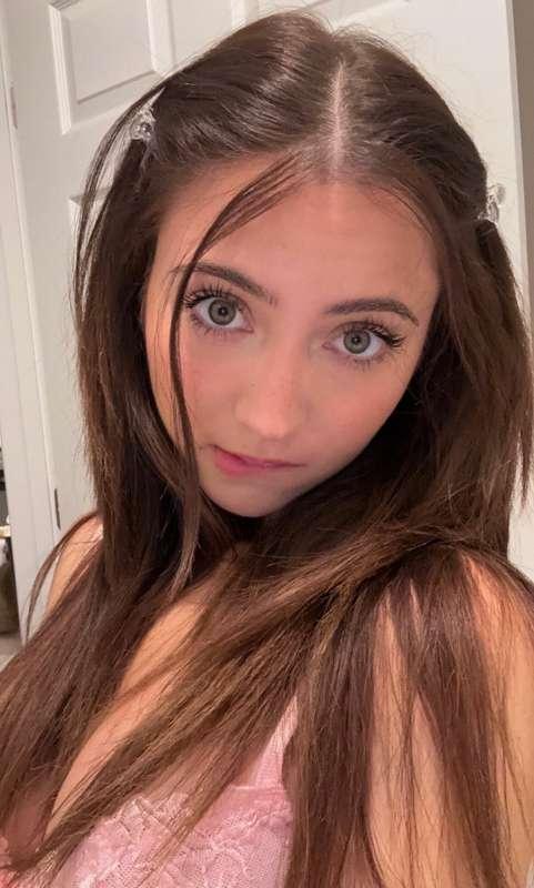 just want to have you here with me 😇😉😘