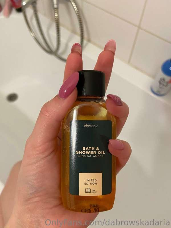 Oily shower video? 😏