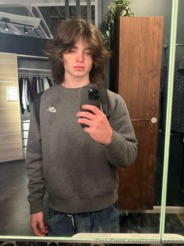 been modelin' a lot lately.. but im back more active now. wh..