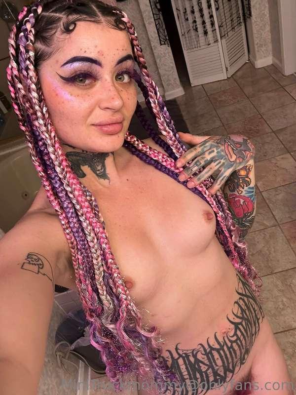 I’m single again who trying to make content?