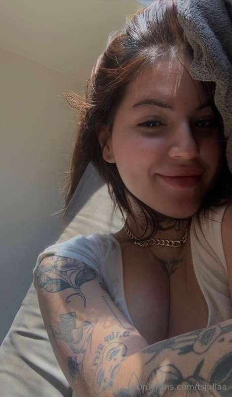 Waiting for you to cum home. Hint: I'm not wearing anything ..